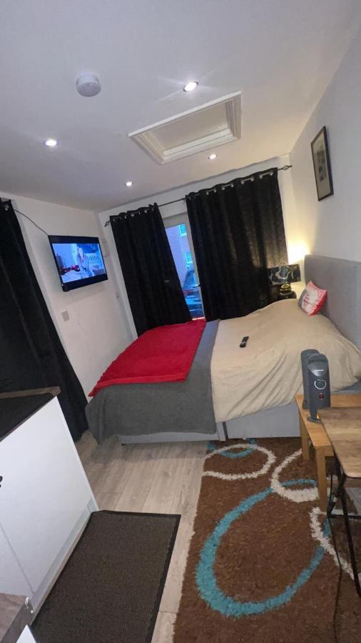 Cozy Small Studio Peterborough Luaran gambar